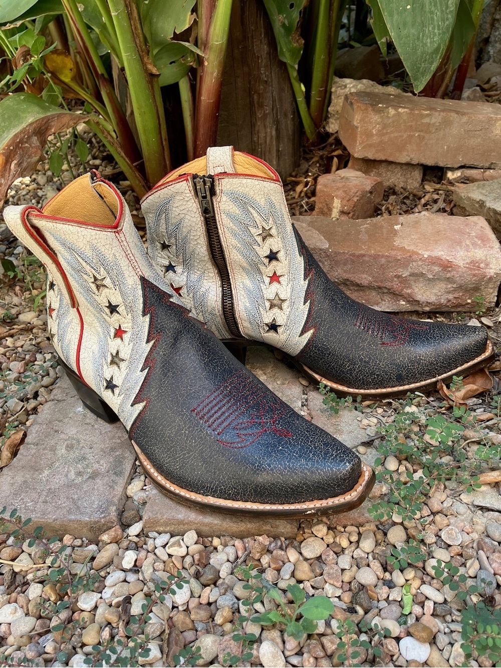 NIB Old Gringo Legacy Booties